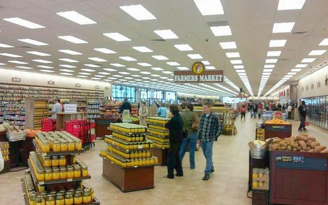 8063299836_5e9680a49e_z-640x400 Lost at Buc-ee's | How weird family stories start